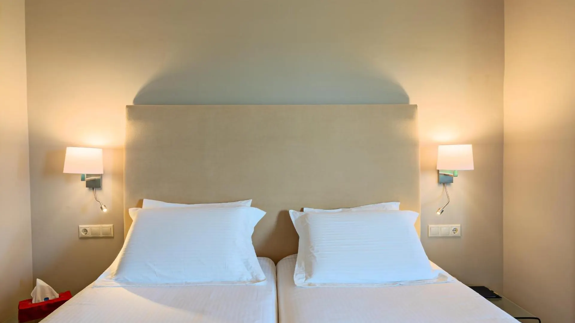 Kyma Suites Beach Hotel Rethymno  Rethymno (Crete)